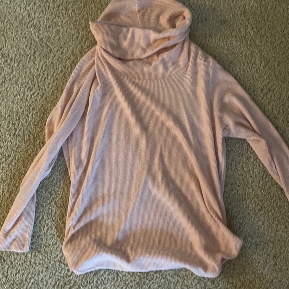 Loft Lounge pink turtle neck sweater-like new